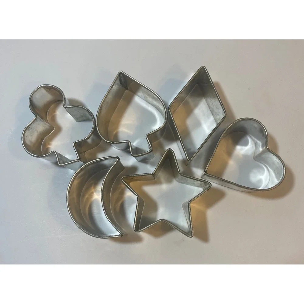 Vintage‎ Bridge Luncheon Sandwich Cutter Set Cookie Cutters Set of 6 Metal